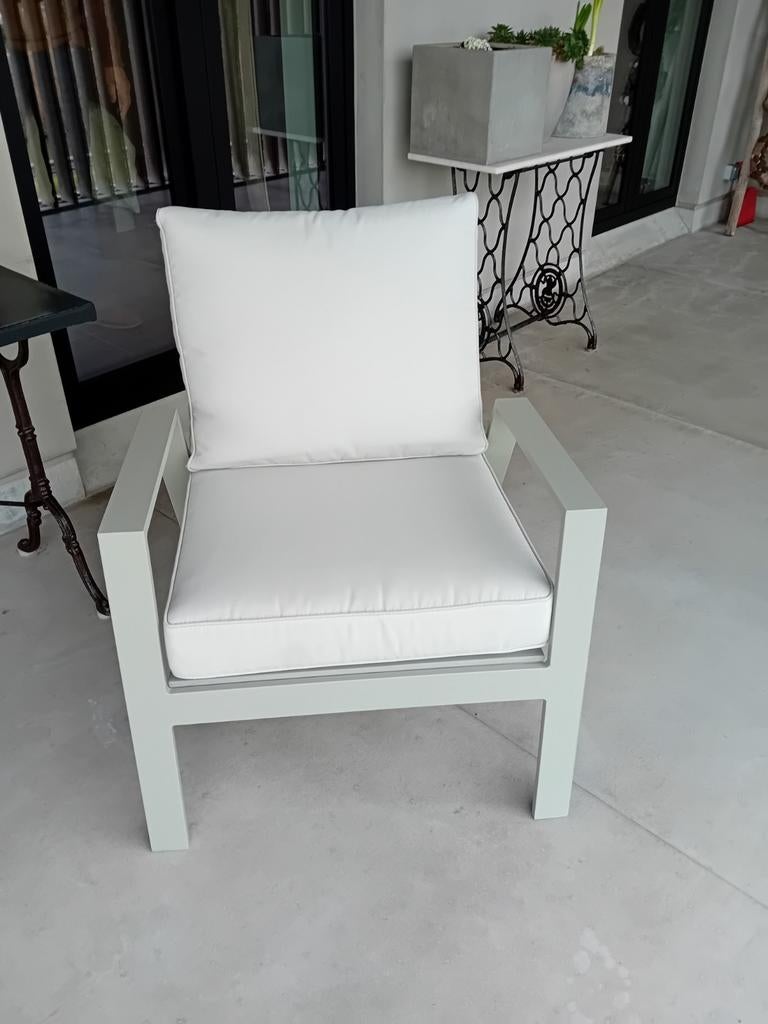 Mooi zeteltje in aluminum  in perfecte staat, Ophalen