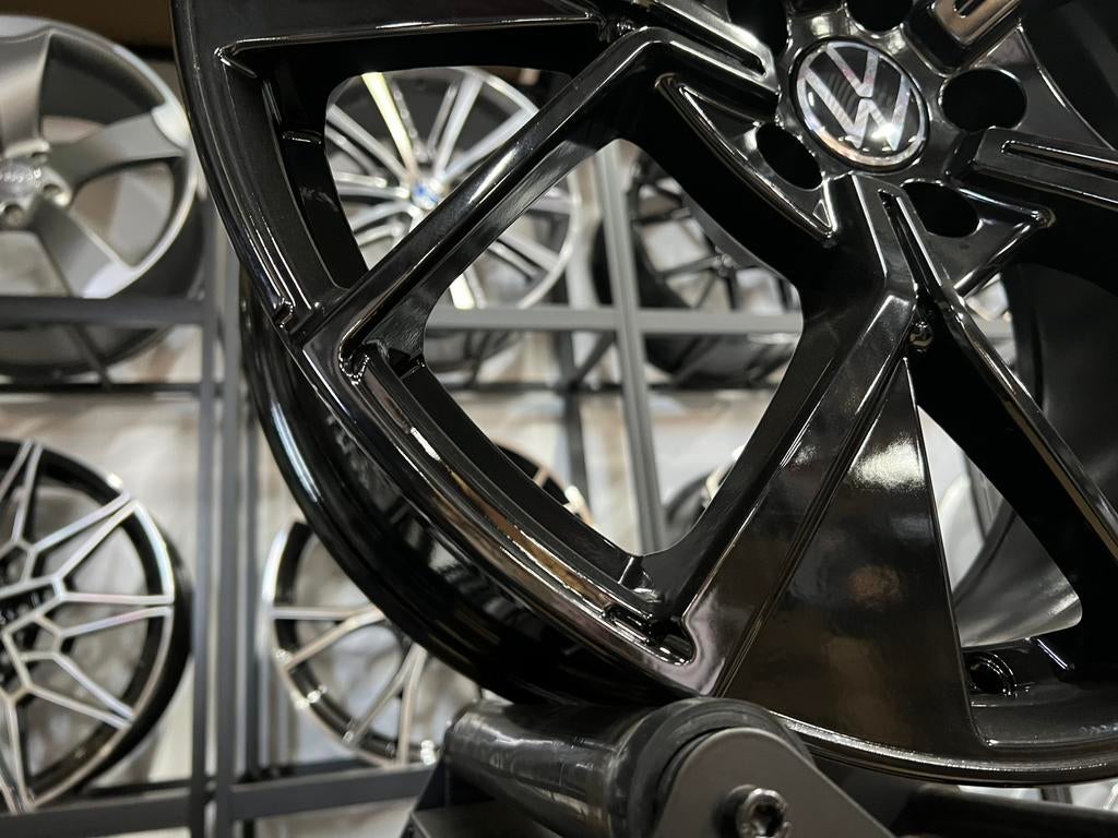 Jantes 19 pouces Volkswagen LEEDS 5X112 Caddy Golf 5 6 7 8, Autos : Pièces & Accessoires, Pneus & Jantes, Enlèvement ou Envoi