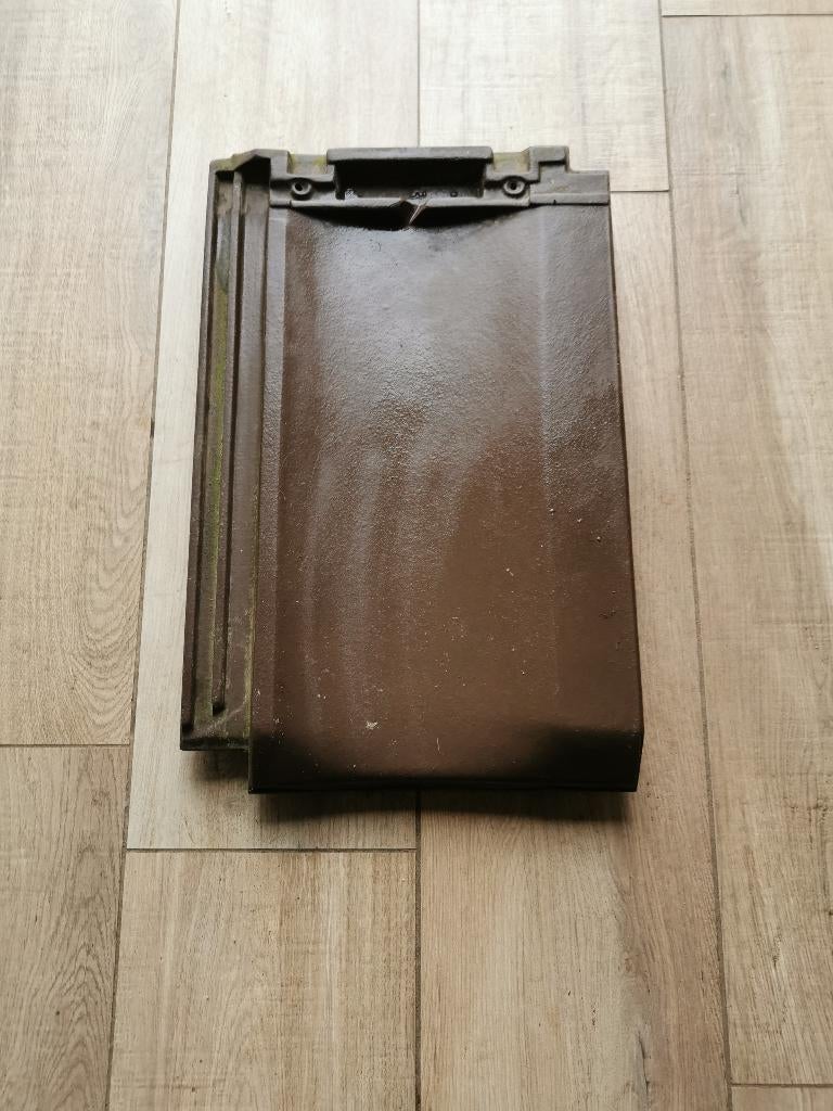 50 Tuiles neuves (grand format), Bricolage & Construction, Enlèvement, Neuf, Tuiles