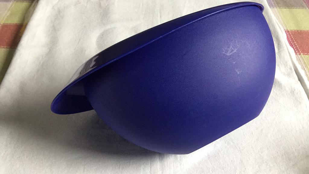 Mengkom tupperware, Enlèvement ou Envoi