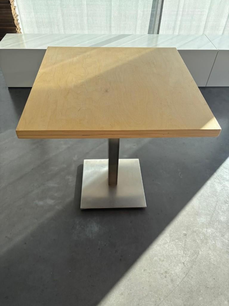 Tables de bistro, Enlèvement, Aménagement d'hôtel