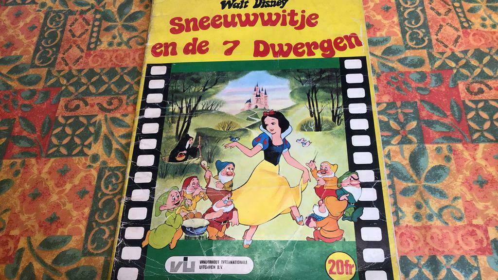 Sneeuwwitje en de zeven dwergen (t), Ophalen of Verzenden, Gelezen, Plaatjesalbum