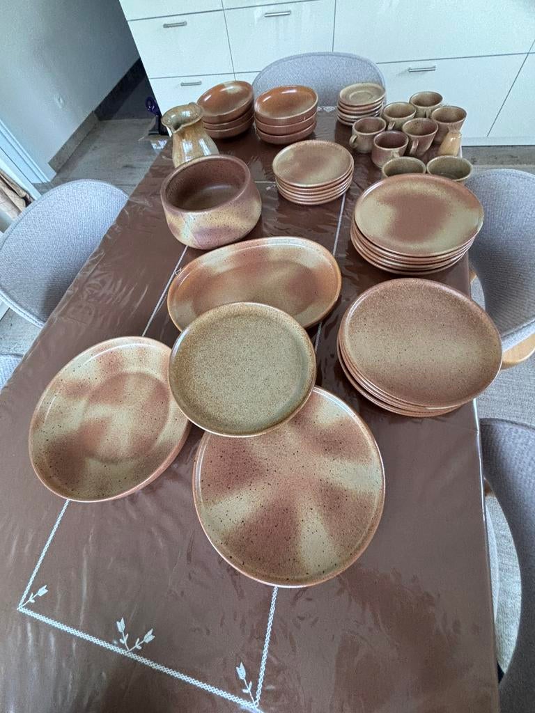Mooie set servies handgemaakt, Ophalen, Zo goed als nieuw