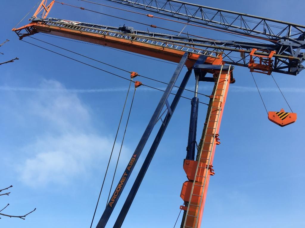 ARCOMAT GRUE (grue de chantier transportable), Enlèvement, Grue