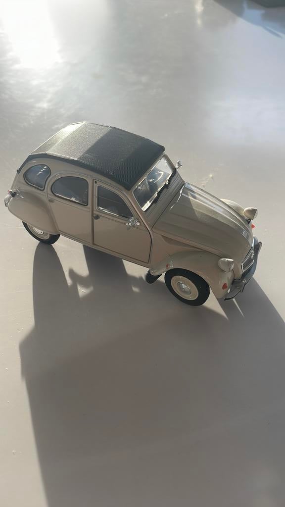 Citroën 2CV échelle 1/24, Enlèvement ou Envoi, Neuf