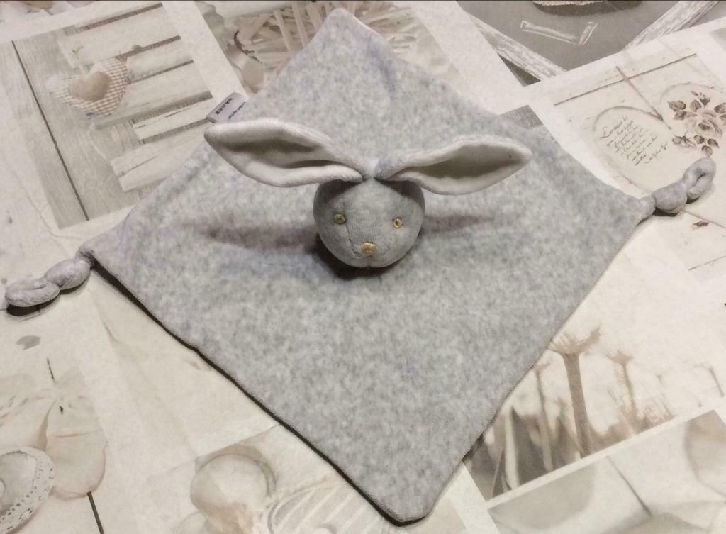 Tissu câlin Bambino lapin gris., Enlèvement ou Envoi, Comme neuf, Autres types