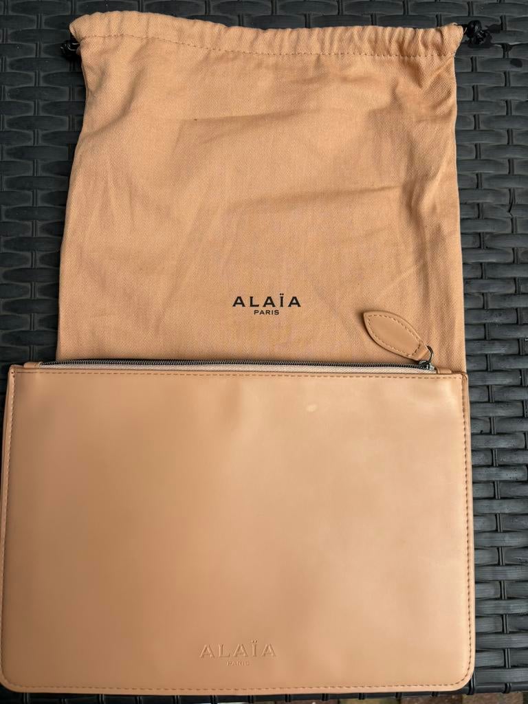 Alaïa clutch, Ophalen of Verzenden, Nieuw, Beige, Overige typen