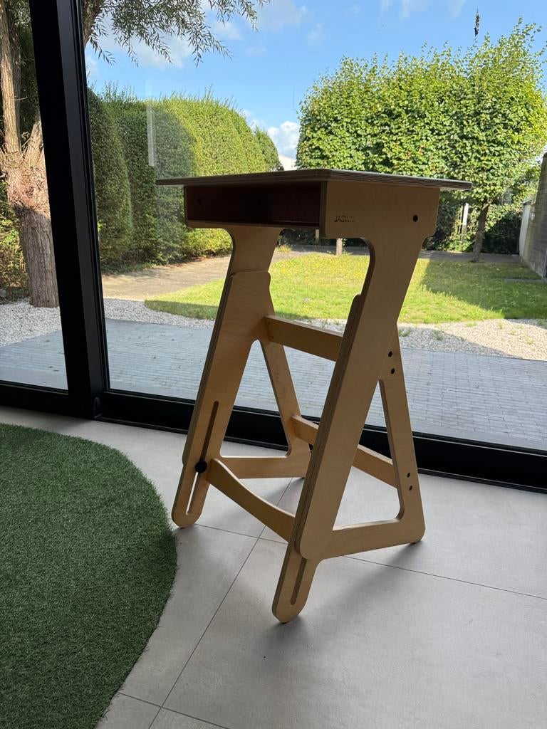 Jaswig zit-sta bureau hout, Ophalen, In hoogte verstelbaar, Zo goed als nieuw