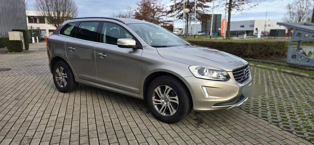 Volvo XC60 D4 2.0 euro 6, Auto's, Automaat, 4 cilinders, Beige, Leder