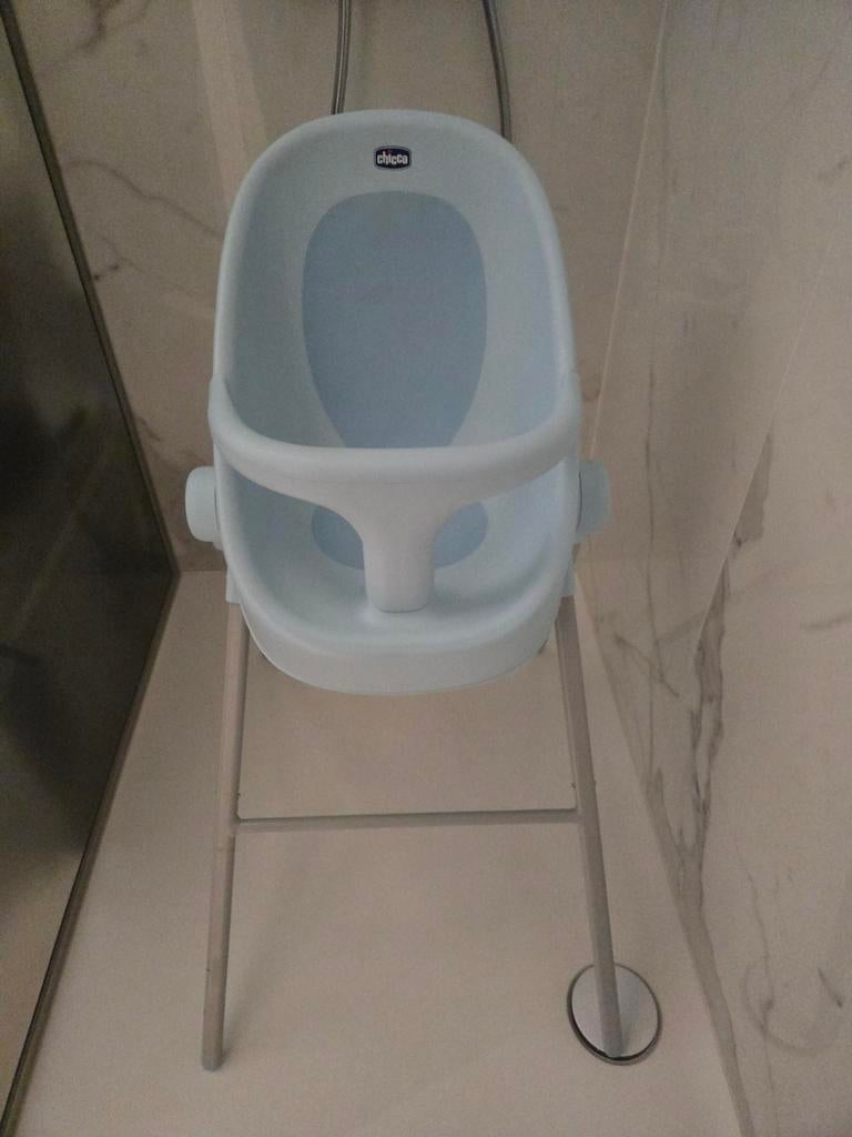 Baignoire pour bébé Chicco - Fauteuil de douche Chicco Bubbl, Enfants & Bébés, Enlèvement, Comme neuf