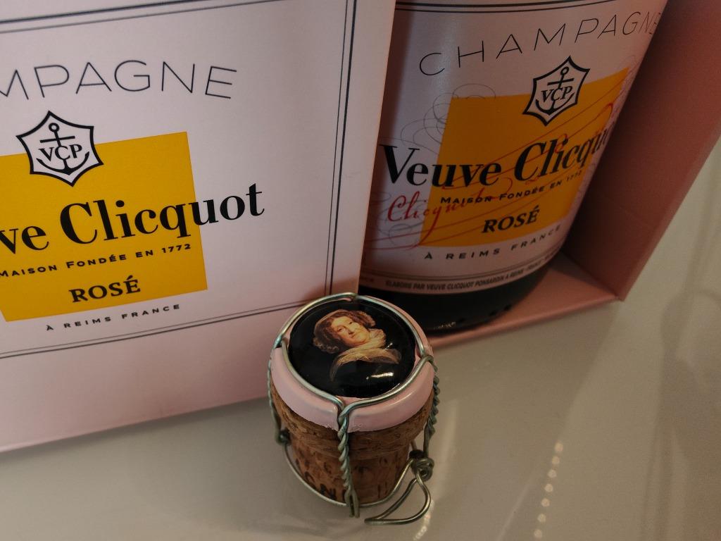Veuve Clicquot Rosé, Geschenkverpakking, Capsule, lege fles, Ophalen of Verzenden, Gebruikt, Verpakking