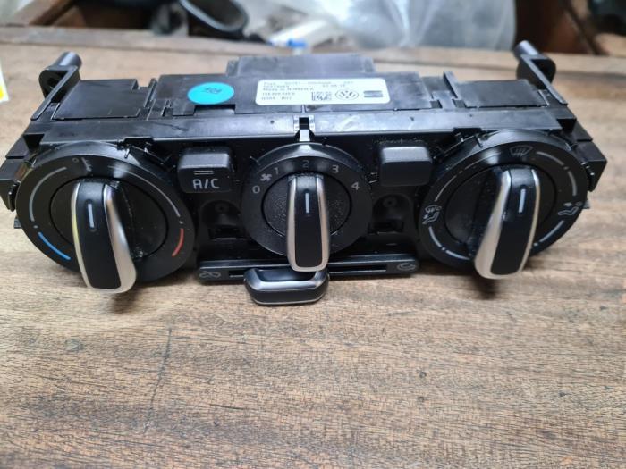 Kachel Bedieningspaneel van een Volkswagen UP, Ophalen of Verzenden, 3 maanden garantie, Gebruikt, Volkswagen