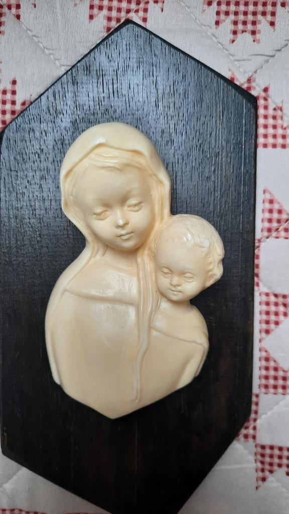 Maria beeldje in was 30cm.hoog gemaakt door de Clarissen, Enlèvement ou Envoi