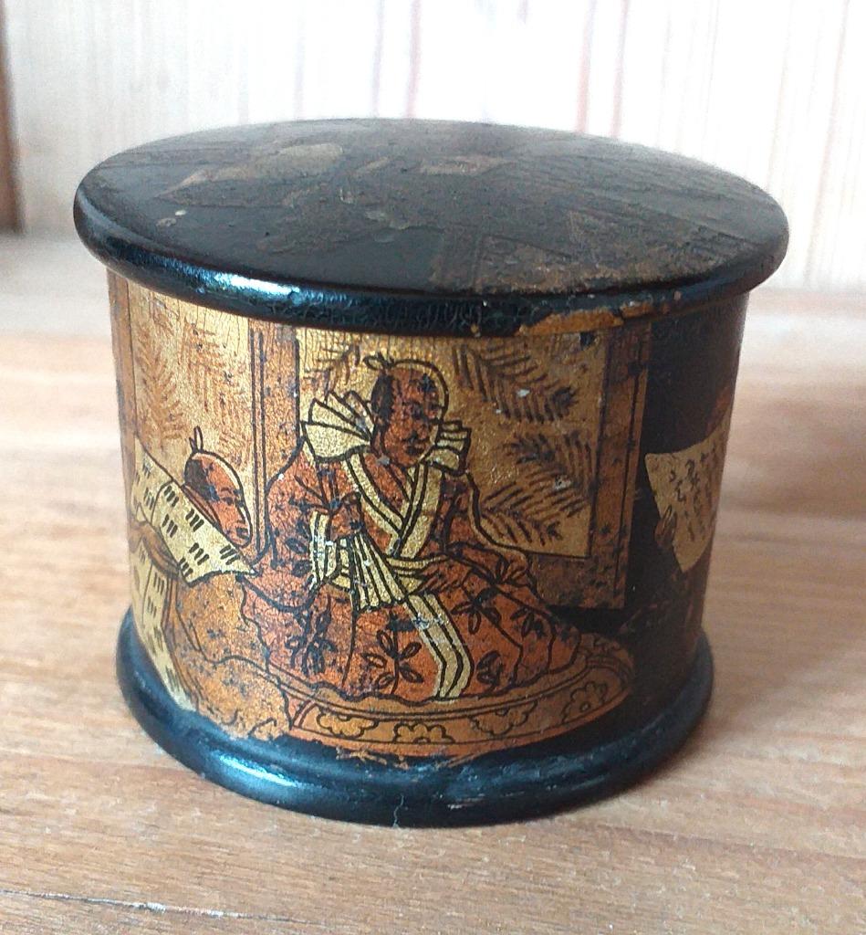 Petite boîte ronde Napoléon III en carton mâché noirci, Ophalen of Verzenden