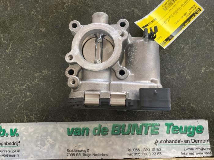 Boîtier accélérateur d'un Renault Captur, Renault, -, 3 mois de garantie, Utilisé