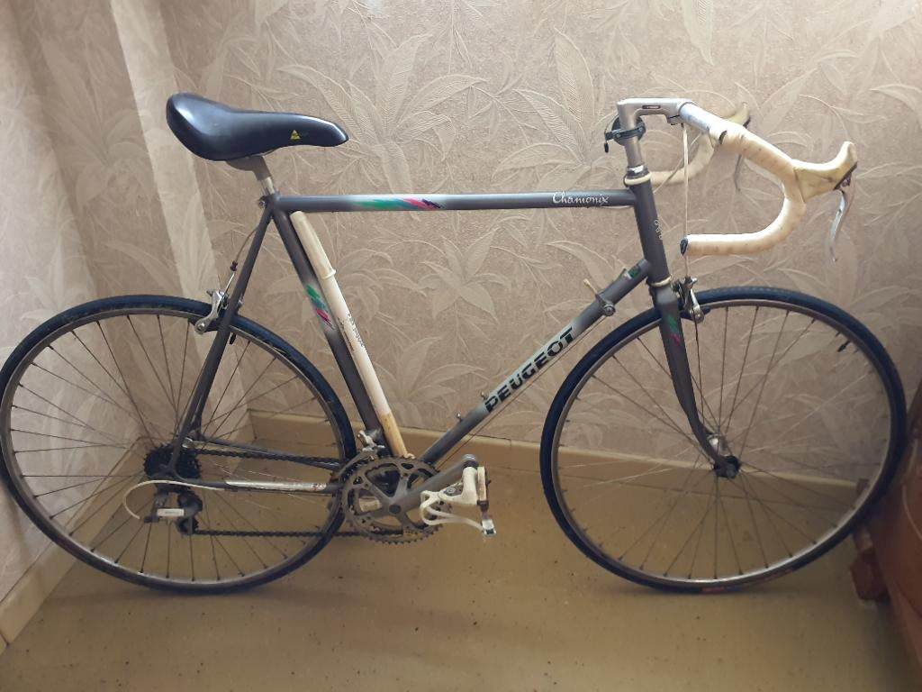 Vélo de course , peugeot année 1990, Fietsen en Brommers, 26 inch, 10 tot 15 versnellingen, Heren, Aluminium
