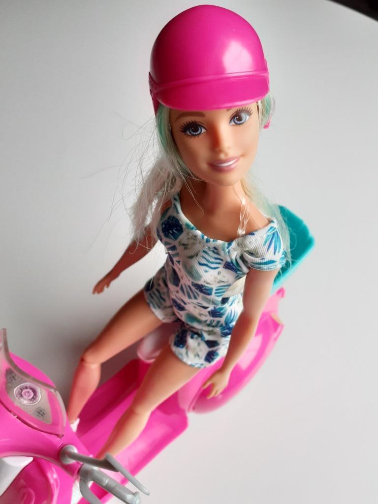 Barbie pop met scooter, Ophalen, Zo goed als nieuw, Barbie