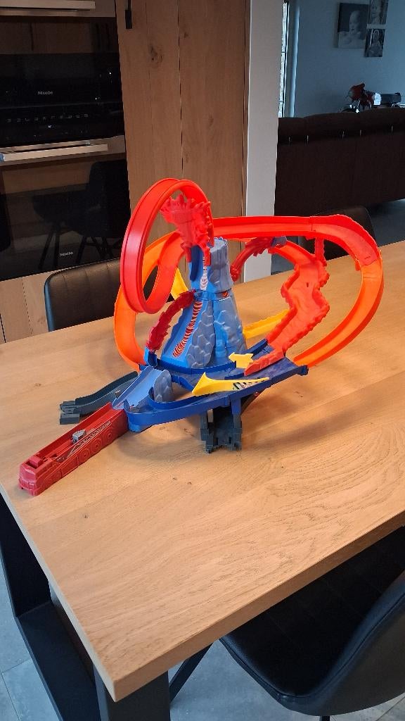 Hot wheels race baan, Kinderen en Baby's, Speelgoed | Racebanen, Racebaan, Ophalen of Verzenden, Zo goed als nieuw, Hot Wheels