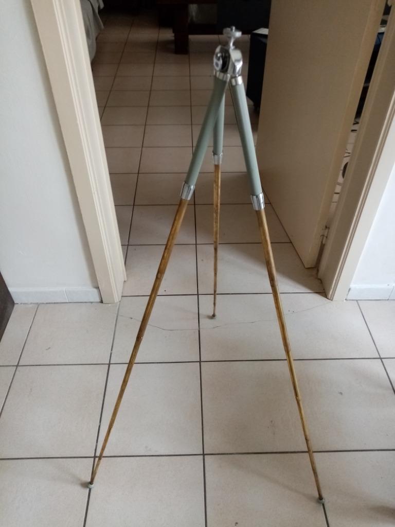 Statief voor camera's, Ophalen, Zo goed als nieuw, 150 tot 175 cm, Driepoot