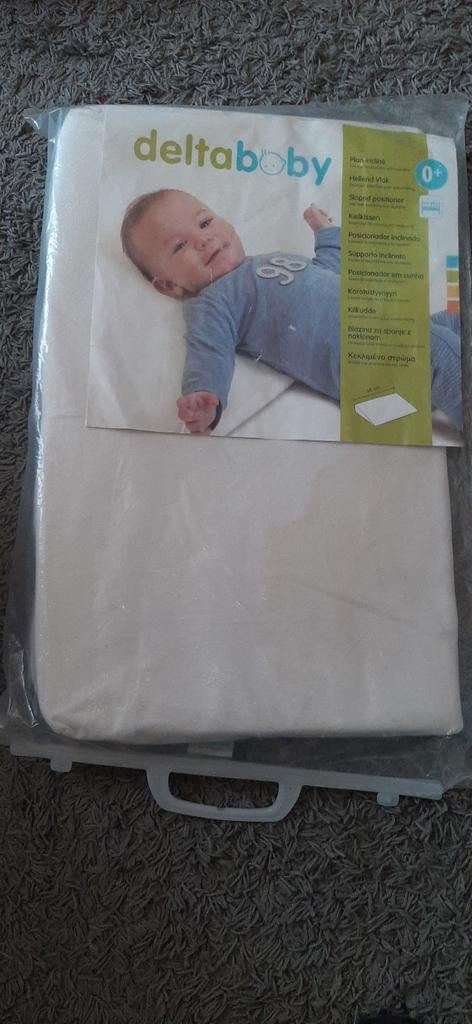 plan incliné pour lit bébé, Oreiller, Garçon ou Fille, Enlèvement, Utilisé