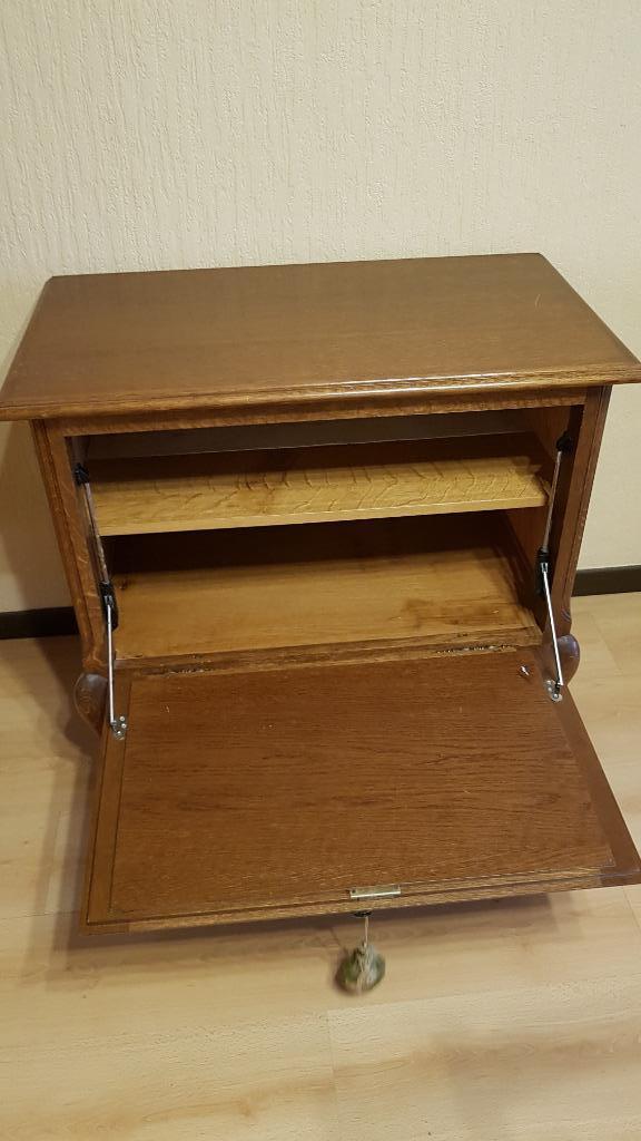 Buffet à ouverture verticale, 25 à 50 cm, Avec tablette(s), Moins de 100 cm, Enlèvement