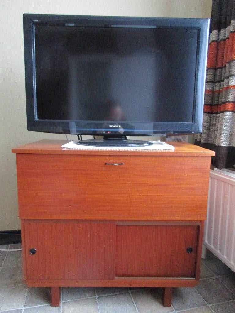 Vintage TV-kast, Huis en Inrichting, Kasten |Televisiemeubels, Gebruikt, Vintage, Minder dan 100 cm, 25 tot 50 cm
