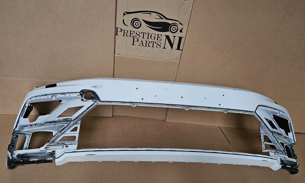 Voorbumper VW Tiguan 5NA R-line 6xPDC KLS ORGINEEL BUMPER, Gebruikt, -, Voor, Ophalen of Verzenden