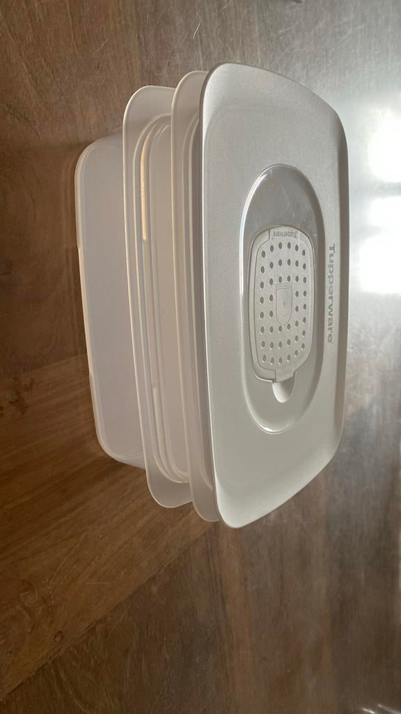 (Nr12)Tupperwar stappelschalen/cool met verlucting voor kaas, Huis en Inrichting, Keuken | Tupperware, Ophalen, Wit, Schaal