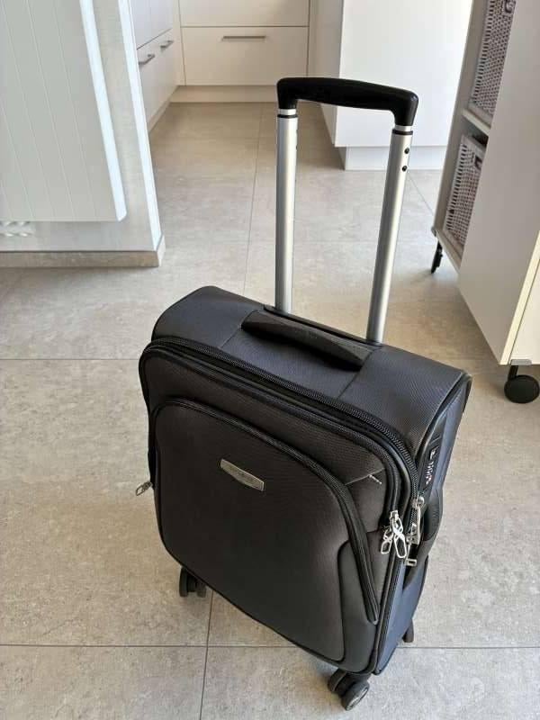 Samsonite X'Blade 3.0 spinner 50 cm strict grey/Black, Bijoux, Sacs & Beauté, Valises, Utilisé, Plastique souple, 50 à 60 cm, 35 à 45 cm