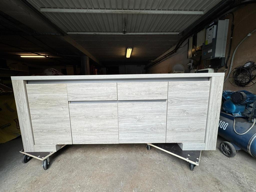 Dressoir, 200 cm ou plus, Comme neuf, Enlèvement, Autres essences de bois