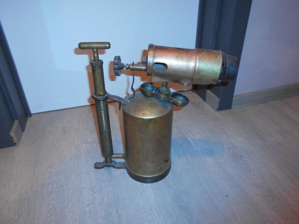 oud groot model soldeerlamp, Antiek en Kunst, Ophalen, Koper
