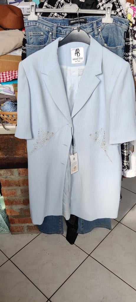 veste ou robe portefeuille bleu ciel T 46 neuve, Vêtements | Femmes, Enlèvement, Neuf
