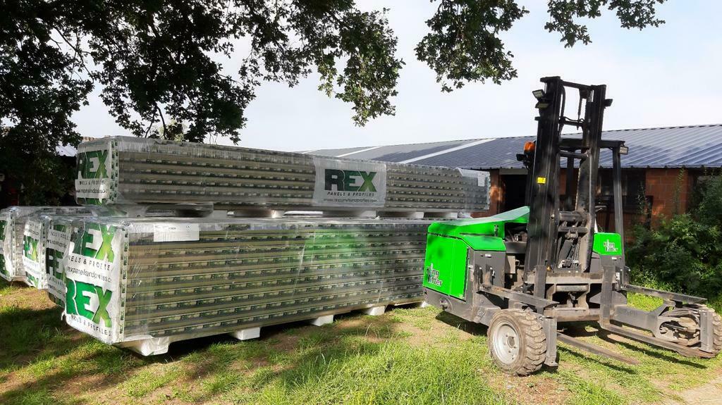 Nieuwe sandwichpanelen dakplaten 1ste keuze, Ophalen of Verzenden, Nieuw