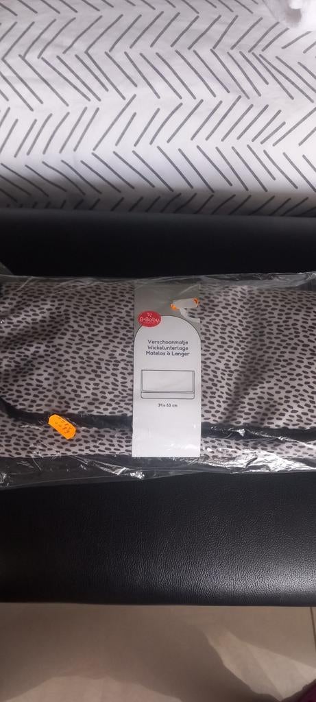 Tapis à langer nouveau, Enlèvement, Neuf