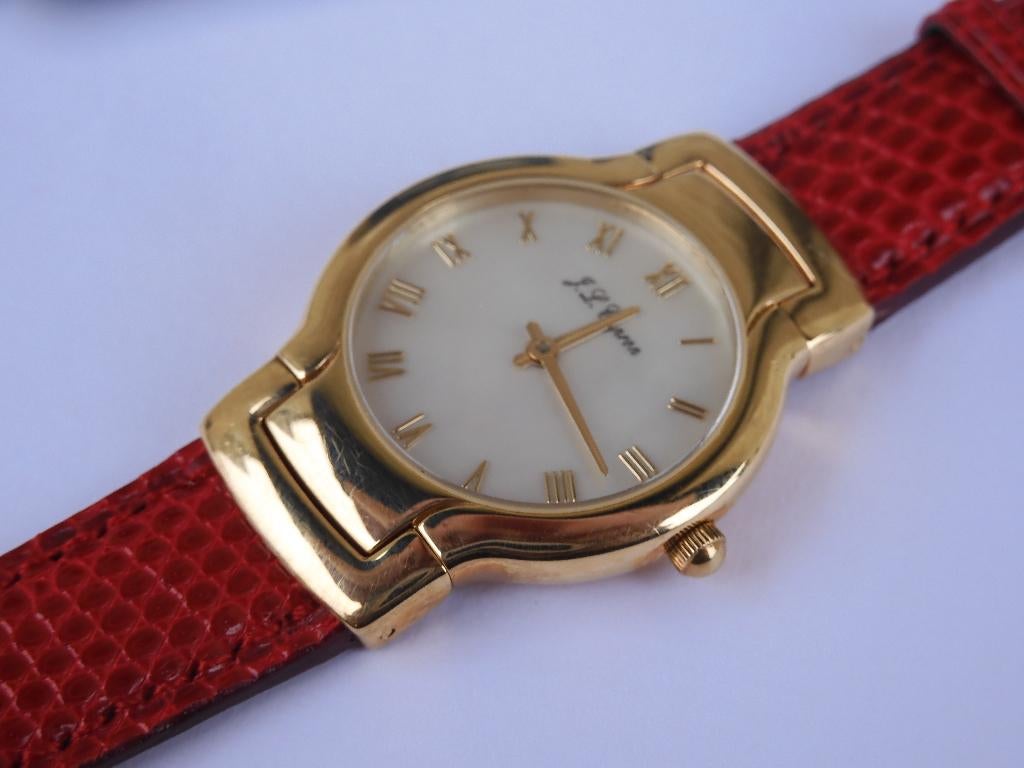 montre or jaune 18 carats neuve , jamais portée avec écrin, Enlèvement ou Envoi, Neuf