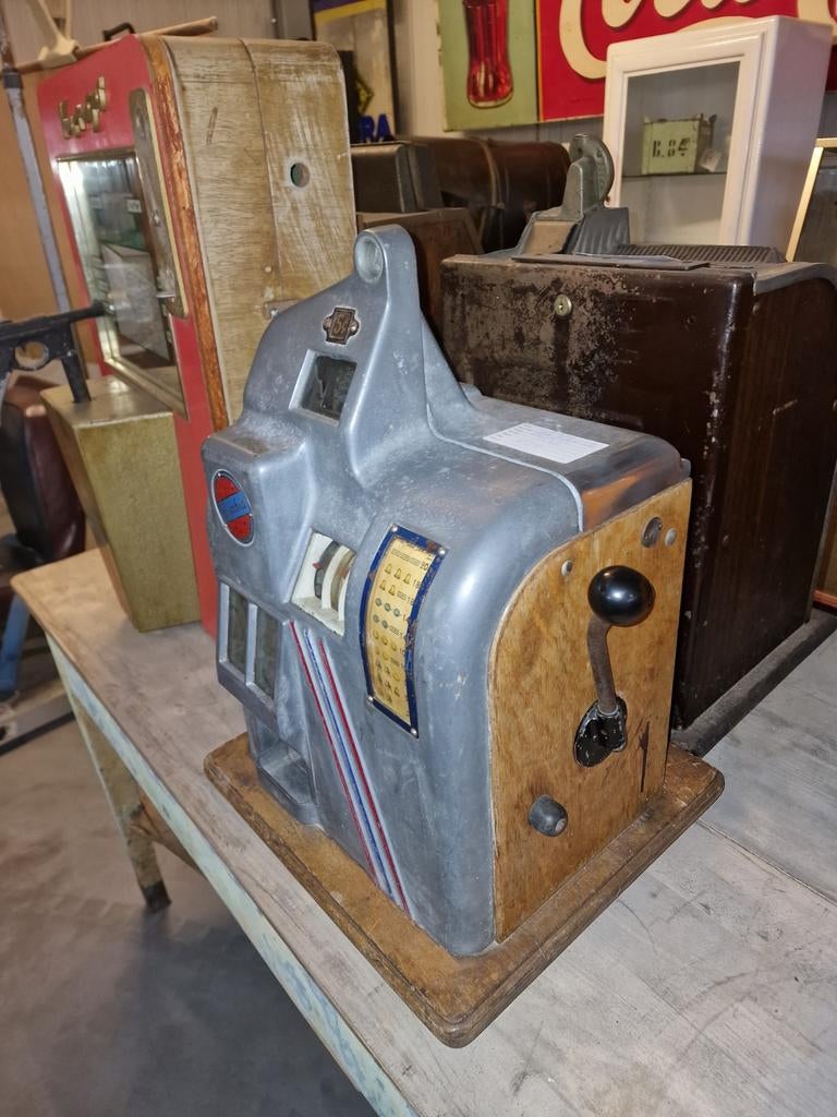 Machine à sous Colombia 1930, Collections, Machines | Machines à sous, Autres monnaies, Enlèvement, Utilisé