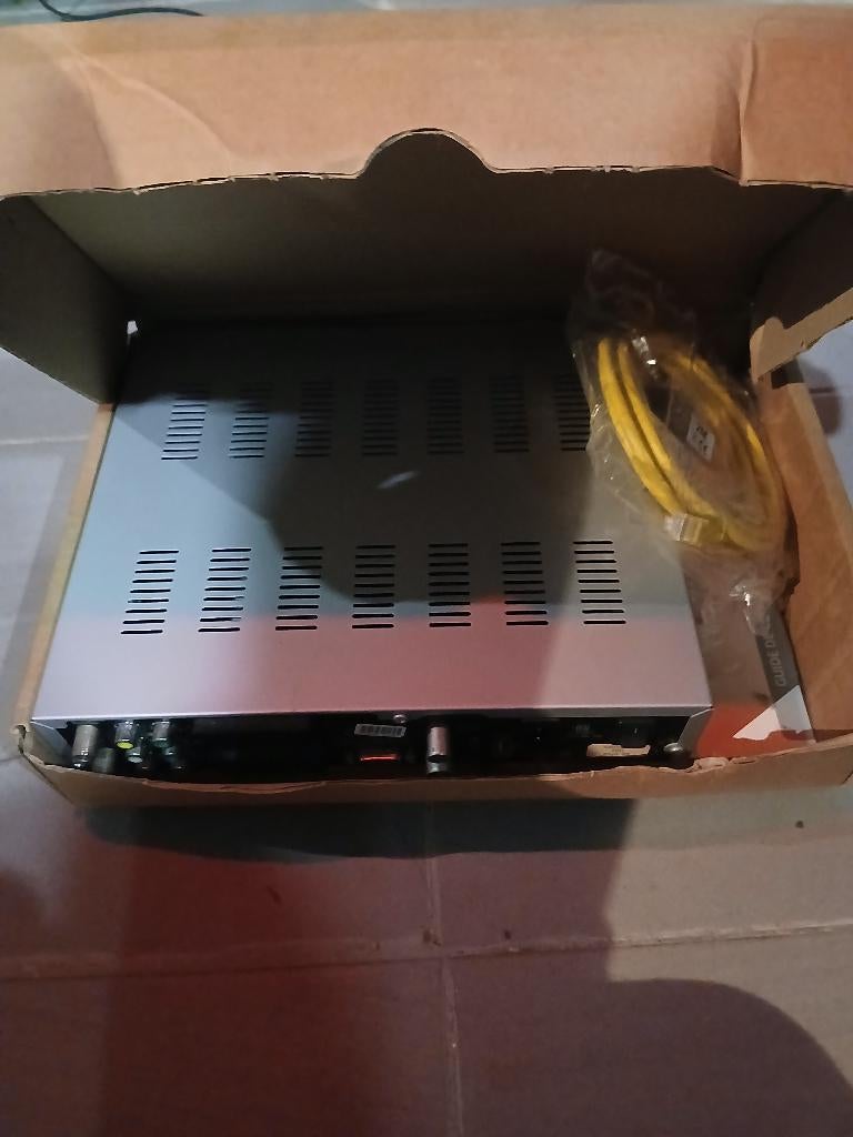 récepteur satellite, Enlèvement, Neuf, Antenne (parabolique), Autres marques