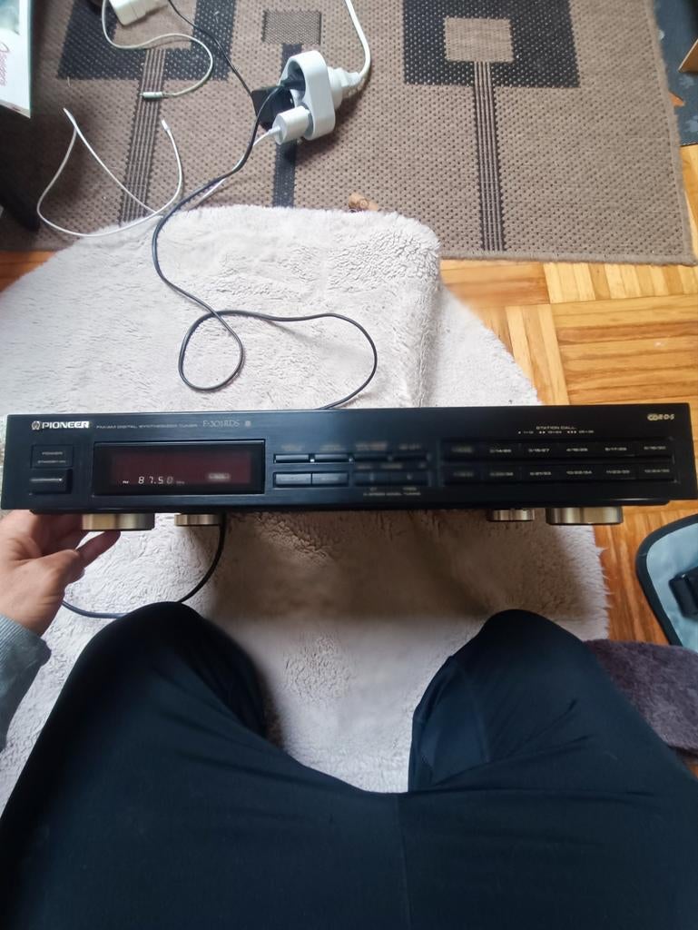 Pioneer F-301RDS Tuner, Audio, Tv en Foto, Tuners, Ophalen, Zo goed als nieuw