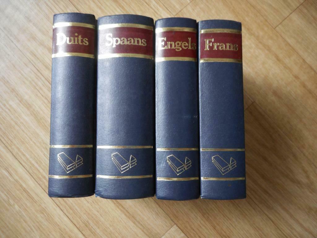 4 WOORDENBOEKEN, Boeken, Woordenboeken, Ophalen of Verzenden, Zo goed als nieuw, Overige talen