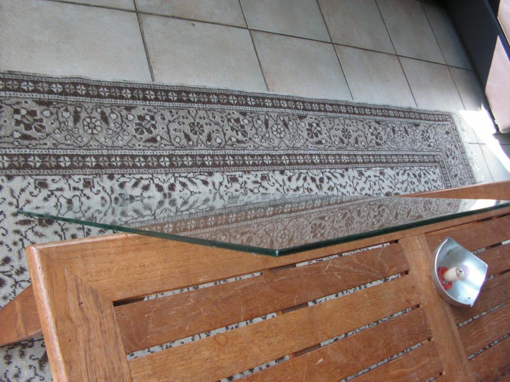 2 x étagère verre dur de 0,5 cm d'épaisseur. (5€ pour les 2), Maison & Meubles, Accessoires pour la Maison | Étagères murales & Rayons de bibliothèque