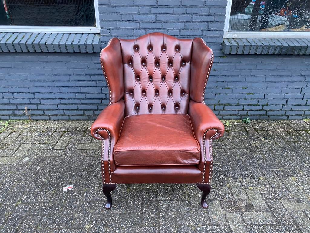 Engelse Chesterfield oorfauteuil roodbruin, Maison & Meubles, Canapés | Salons, Cuir, Enlèvement ou Envoi