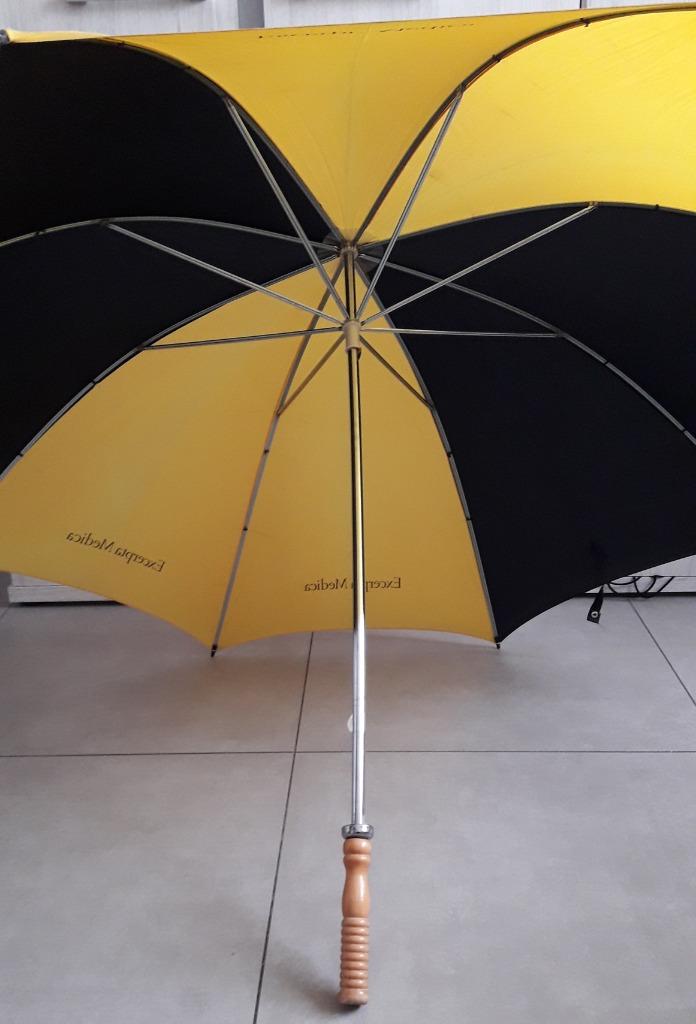 Parapluie large., Bijoux, Sacs & Beauté, Parapluies, Enlèvement, Comme neuf, Noir