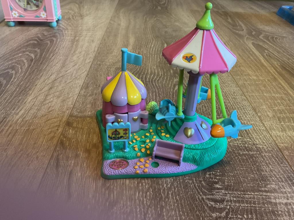 Polly Pocket Fun Fair Rocket Ride, Verzamelen, Ophalen of Verzenden, Zo goed als nieuw, Popje