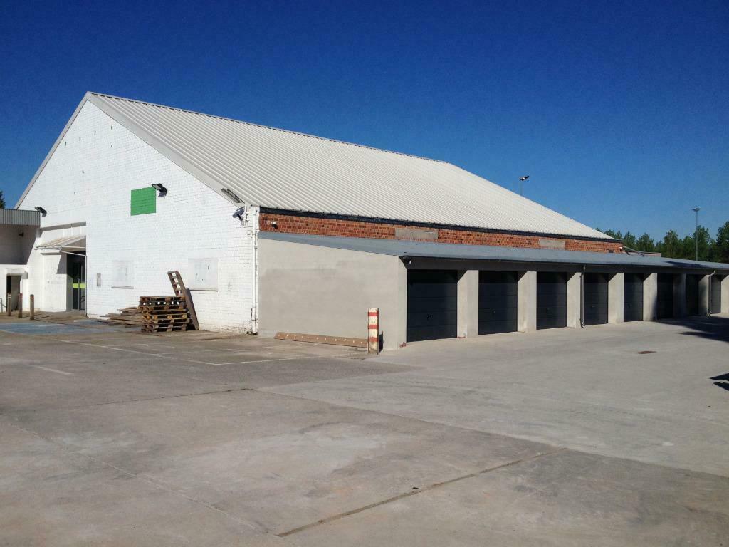 Sint Niklaas, Watermolenwijk: Garageboxen te huur, Provincie Oost-Vlaanderen