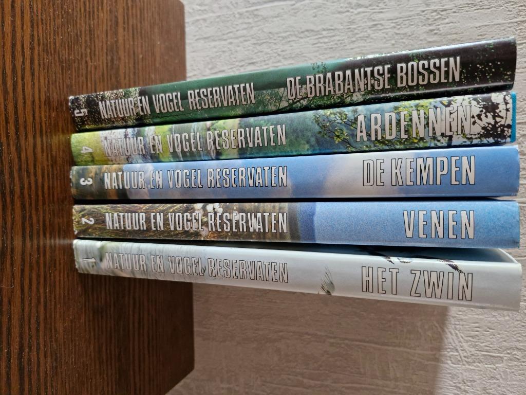 Artis Historia Natuur en Vogel Reservaten, Boeken, Ophalen, Zo goed als nieuw, Natuur algemeen, Artis historia