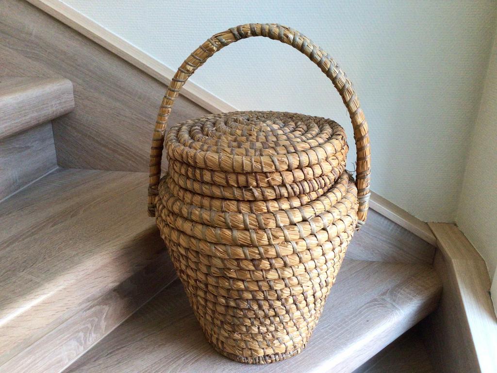 Corbeille vintage en lin tressé, Osier, Comme neuf, Enlèvement, Panier