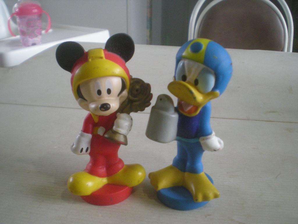mickey en minnie, Enlèvement ou Envoi, Comme neuf
