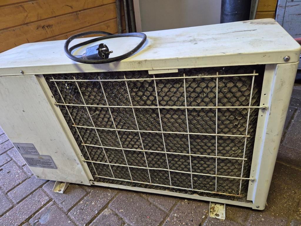 Warmtepomp voor zwembad, Ophalen