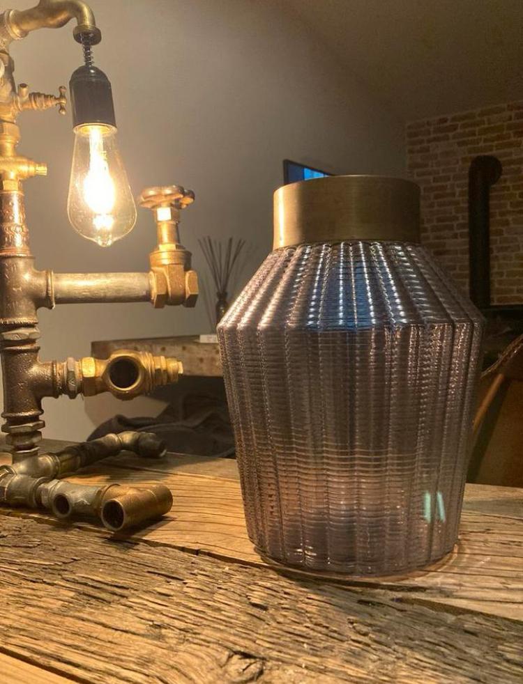 Mooie vaas - blauw glas met gouden rand bokaal, Huis en Inrichting, Ophalen of Verzenden, Blauw, Glas