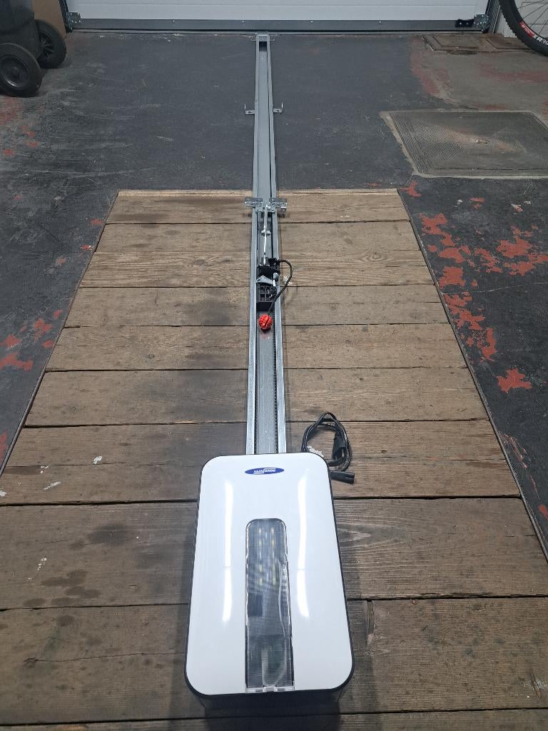 Novoferm garagepoortopener, Doe-het-zelf en Bouw, Ophalen, 120 cm of meer, Garagedeur, Zo goed als nieuw